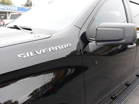 Used 2023 Chevrolet Silverado 1500 Custom image 7