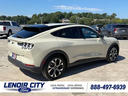 Certified 2025 Ford Mustang Mach-E Select w/ Comfort Package Lite AWD/4WD image 3