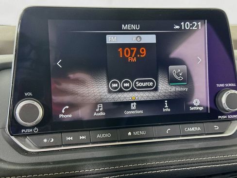 Used 2023 Nissan Rogue SV AWD/4WD image 25