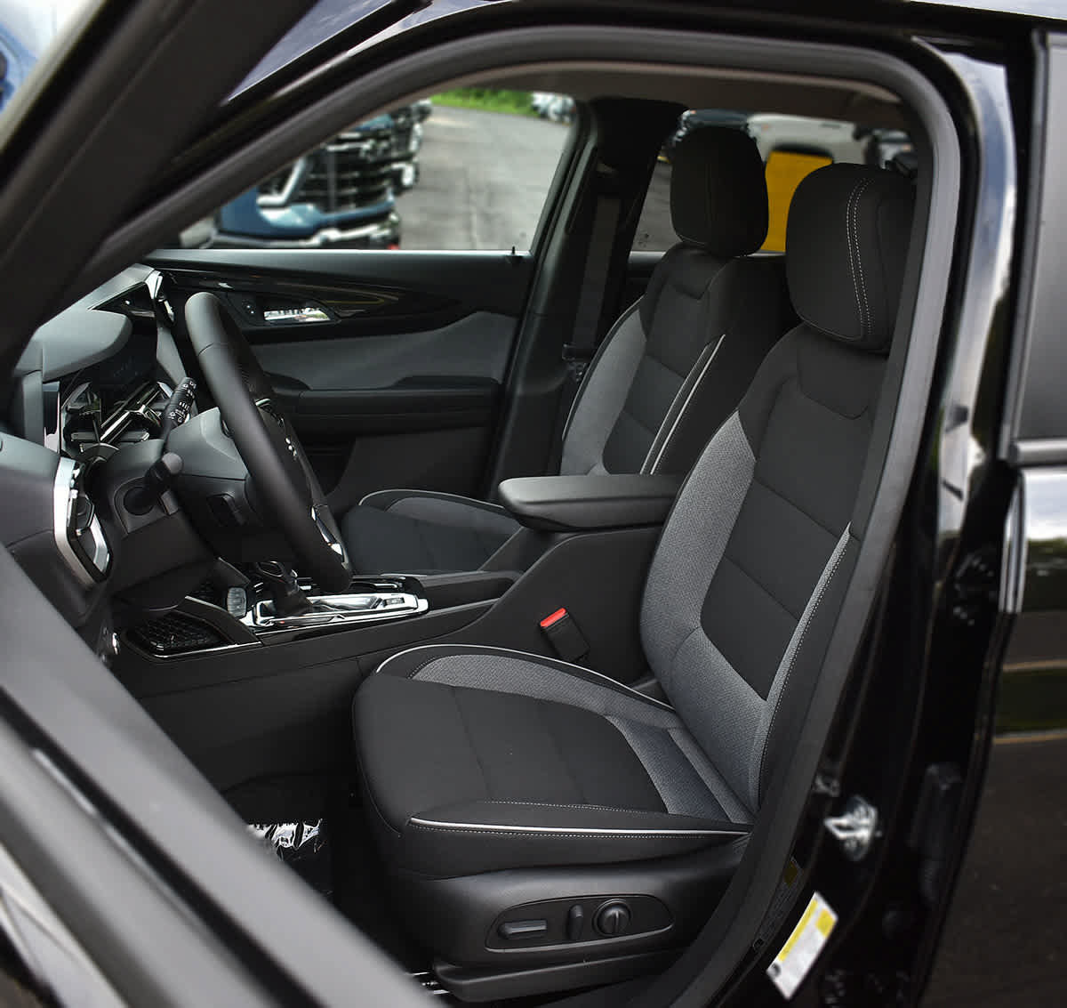 New 2026 Chevrolet TrailBlazer LT w/ Convenience Package AWD/4WD image 9