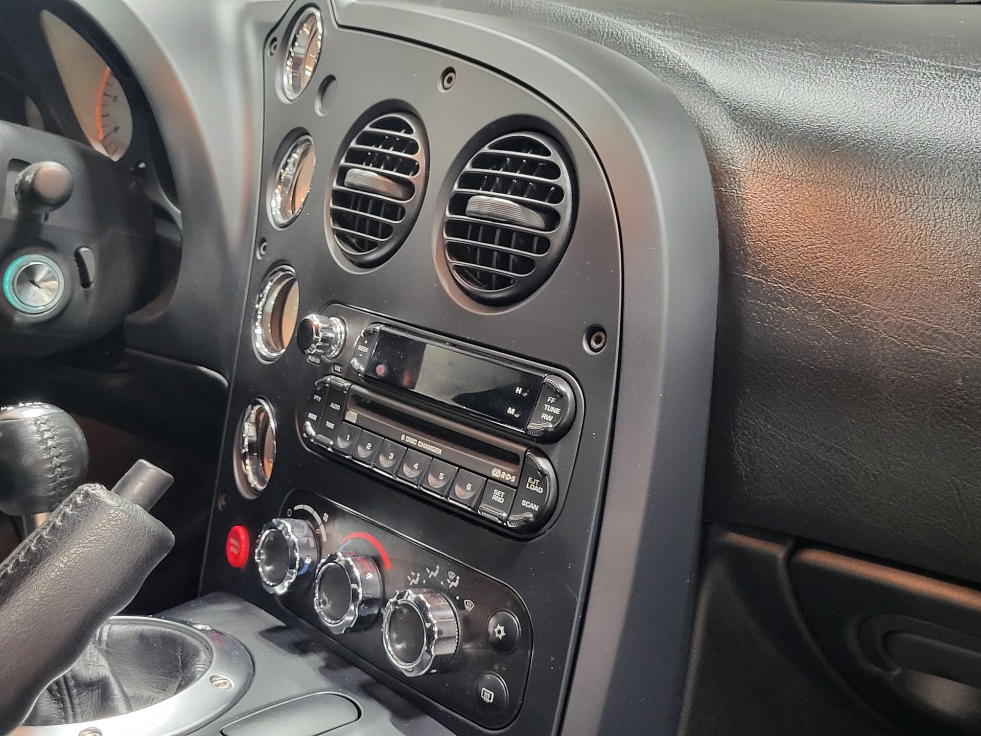 Used 2005 Dodge Viper SRT-10 RWD image 32