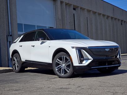 Certified 2025 Cadillac Lyriq Luxury w/ LPO, Floor Liner Package