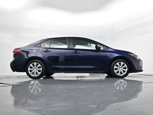 Used 2022 Toyota Corolla LE image 43
