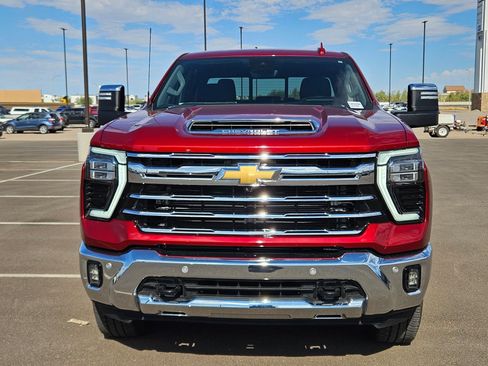 Certified 2024 Chevrolet Silverado 2500 LTZ w/ LTZ Premium Package AWD/4WD image 8