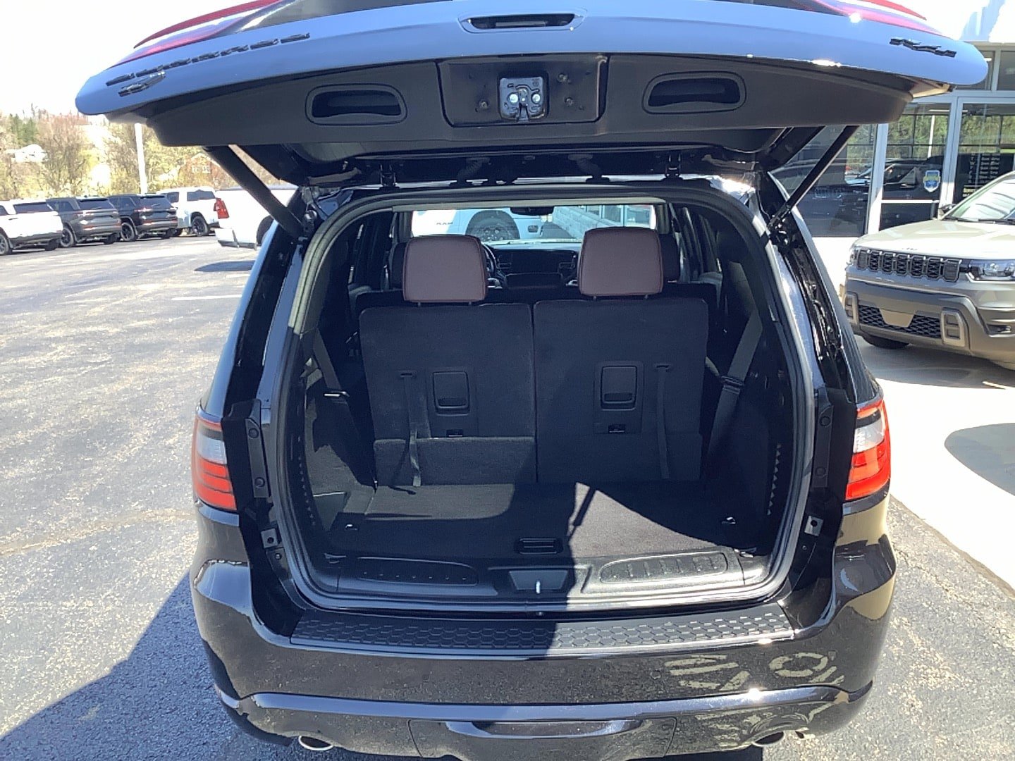 Certified 2024 Dodge Durango R/T AWD/4WD image 7