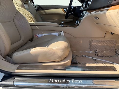 Used 2018 Mercedes-Benz SL 450 image 26