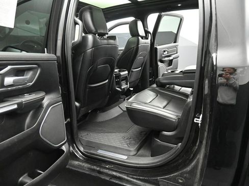 Used 2019 RAM 1500 Laramie image 25