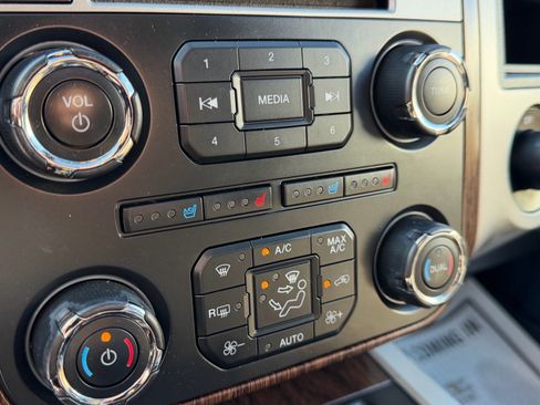 Used 2015 Ford Expedition King Ranch AWD/4WD image 22