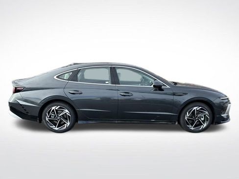 New 2026 Hyundai Sonata SEL FWD image 6