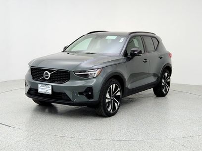 New 2026 Volvo XC40 B4 Plus w/ Climate Package