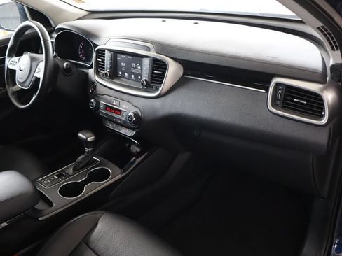Used 2020 Kia Sorento EX FWD image 45