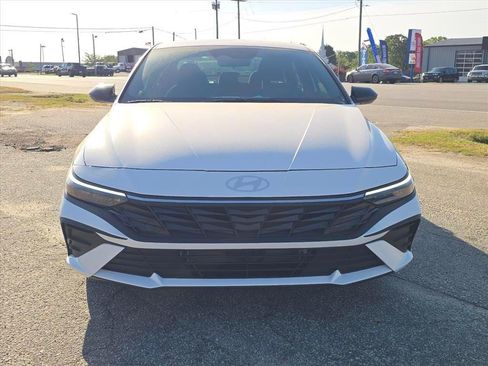 New 2026 Hyundai Elantra Sport FWD image 8