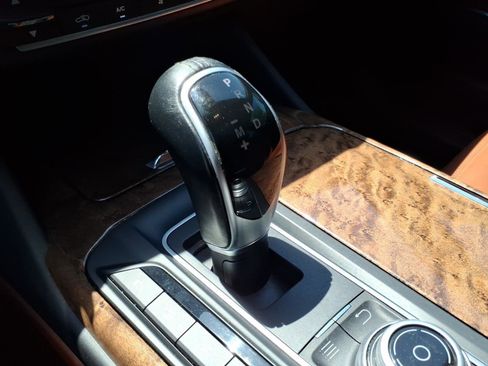 Used 2018 Maserati Levante S GranLusso AWD/4WD image 8