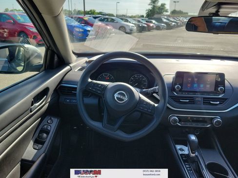 Used 2023 Nissan Altima 2.5 S FWD image 10