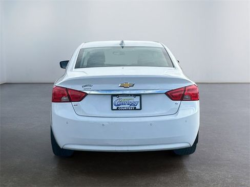 Used 2019 Chevrolet Impala LT w/ LT Convenience Package image 4