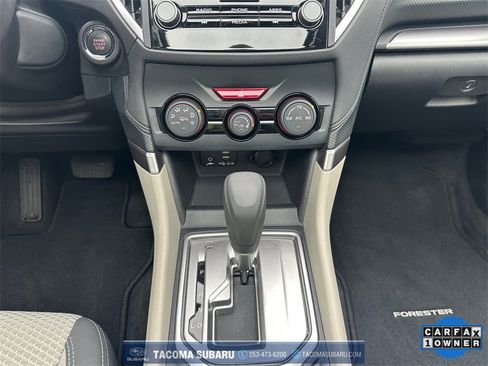 Used 2022 Subaru Forester Premium image 15