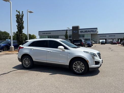 Used 2017 Cadillac XT5 Luxury w/ Driver Awareness Package FWD image 1
