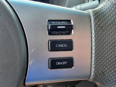 Used 2013 Nissan Frontier SV AWD/4WD image 15