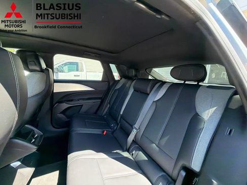 Used 2024 Cadillac Lyriq Tech w/ Driver Assist Package AWD/4WD image 29