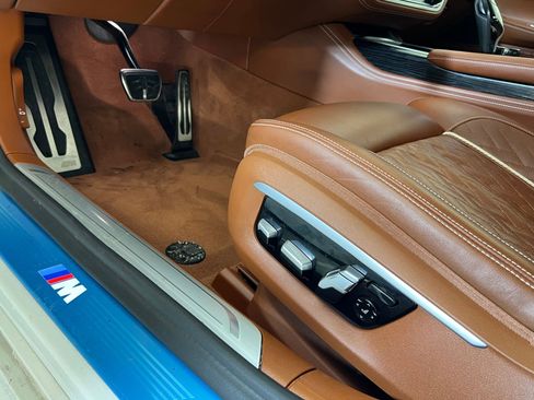 Used 2022 BMW 750i xDrive 750i xDrive w/ Executive Package image 9