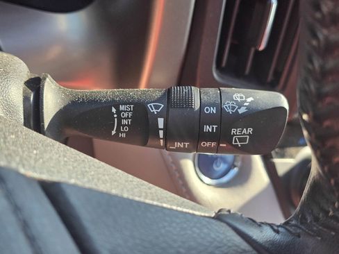 Used 2016 Toyota RAV4 XLE w/ Convenience Package AWD/4WD image 21