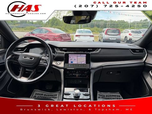 Used 2022 Jeep Grand Cherokee L Overland w/ MOPAR Finishing Package AWD/4WD image 17