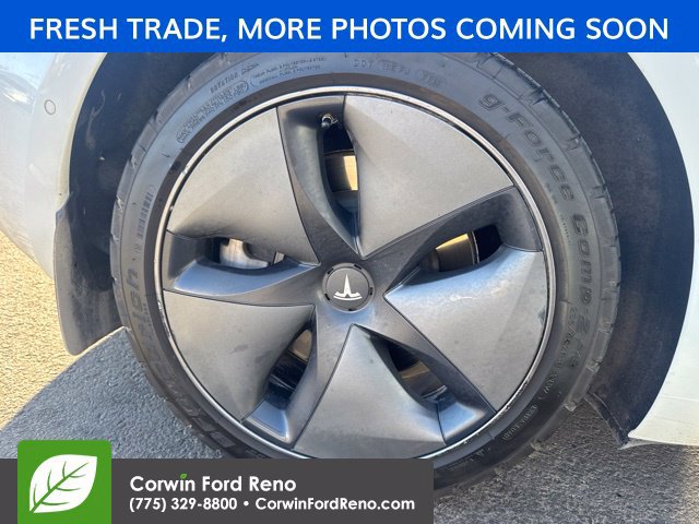 Used 2020 Tesla Model 3 Standard Range Plus RWD image 17