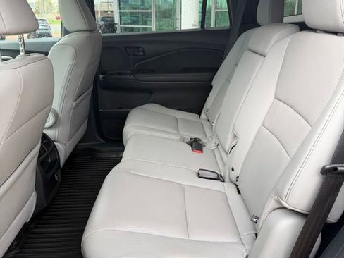 Certified 2023 Honda Passport EX-L image 11