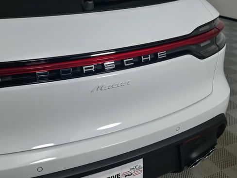 New 2025 Porsche Macan image 36