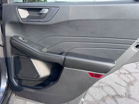 Used 2022 Ford Escape SE w/ SE Sport Appearance Package FWD image 25