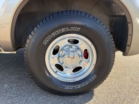 Used 2002 Ford Excursion Limited RWD image 14