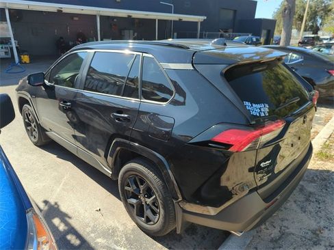 Used 2025 Toyota RAV4 XLE image 3