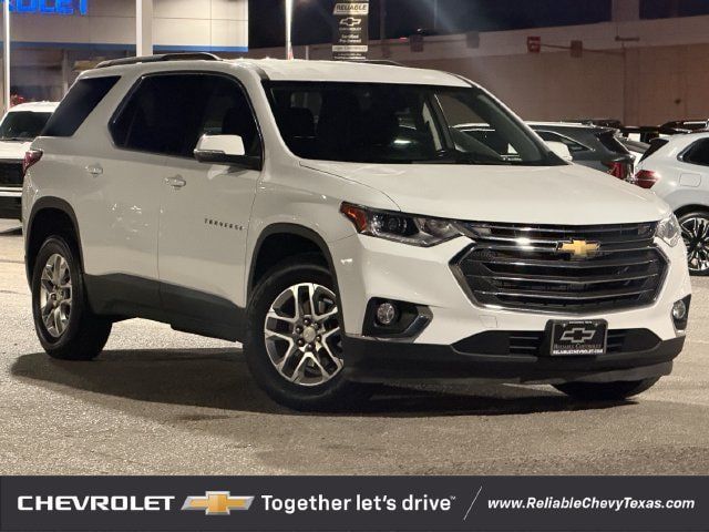 Used 2021 Chevrolet Traverse LT FWD image 2