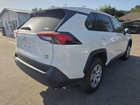 Used 2024 Toyota RAV4 LE AWD/4WD image 5