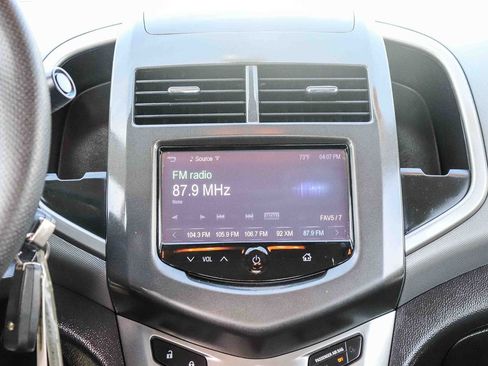 Used 2014 Chevrolet Sonic LT FWD image 17