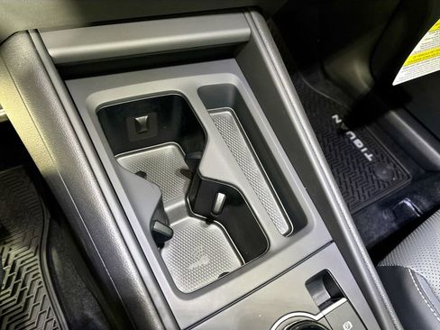 New 2026 Volkswagen Tiguan SE R-Line AWD/4WD image 15