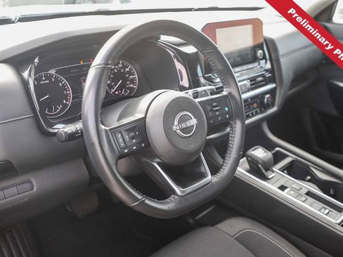 Used 2024 Nissan Pathfinder SV FWD image 21