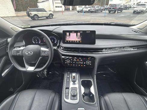 Certified 2025 INFINITI QX60 Luxe image 13