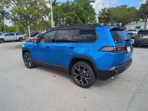 New 2026 Jeep Cherokee Overland image 7