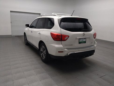 Used 2017 Nissan Pathfinder SL w/ SL Tech Package image 5