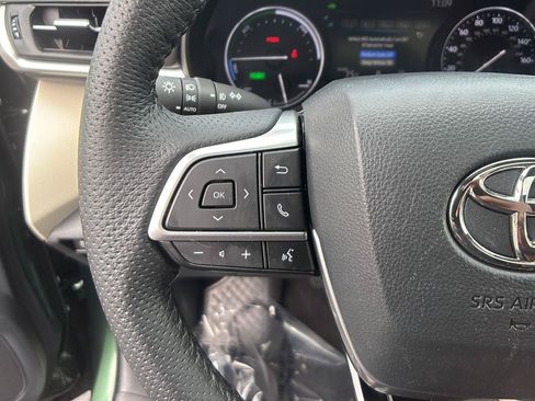 Used 2021 Toyota Sienna Limited AWD/4WD image 10