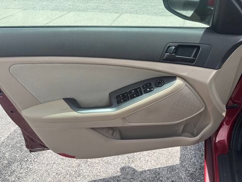 Used 2013 Kia Optima LX FWD image 11