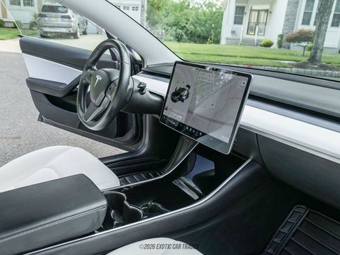 Used 2018 Tesla Model 3 Long Range AWD/4WD image 36
