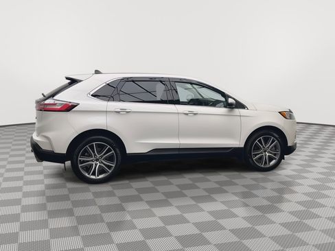 Certified 2023 Ford Edge Titanium w/ Class II Trailer Tow Package image 41