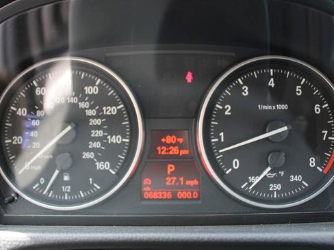 Used 2013 BMW 335i Convertible RWD image 23