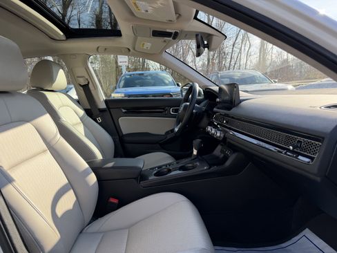Used 2024 Honda Civic Touring image 13
