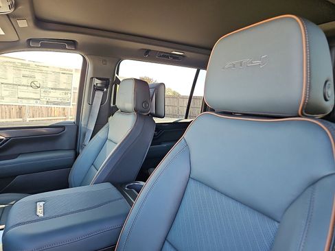 New 2026 GMC Yukon XL AT4 w/ AT4 Premium Plus Package image 12