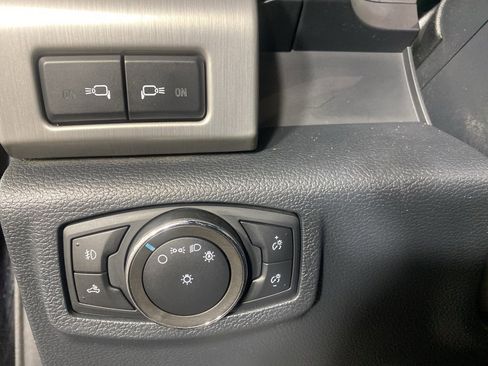 Used 2022 Ford F350 Platinum image 9