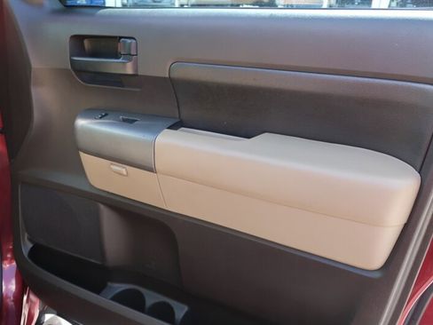 Used 2010 Toyota Tundra 4x4 Double Cab image 28