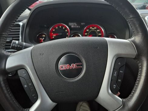 Used 2011 GMC Acadia SLE image 15